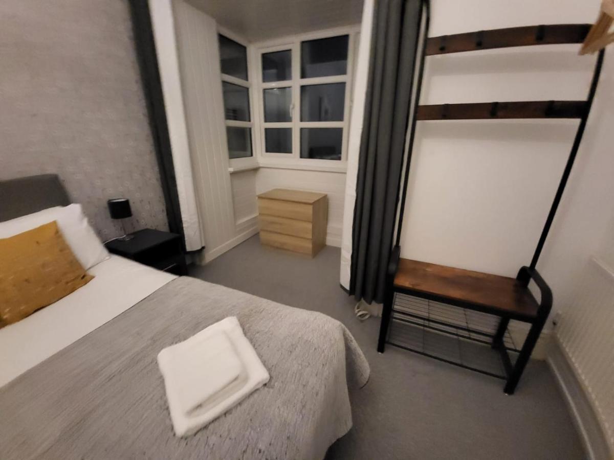 City Centre Room, Wifi, Share Facility 斯旺西 外观 照片